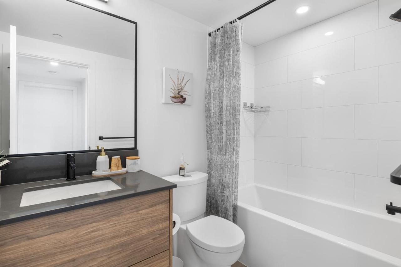 Brand New Luxury Downtown Near The Beach #16 Kelowna Extérieur photo